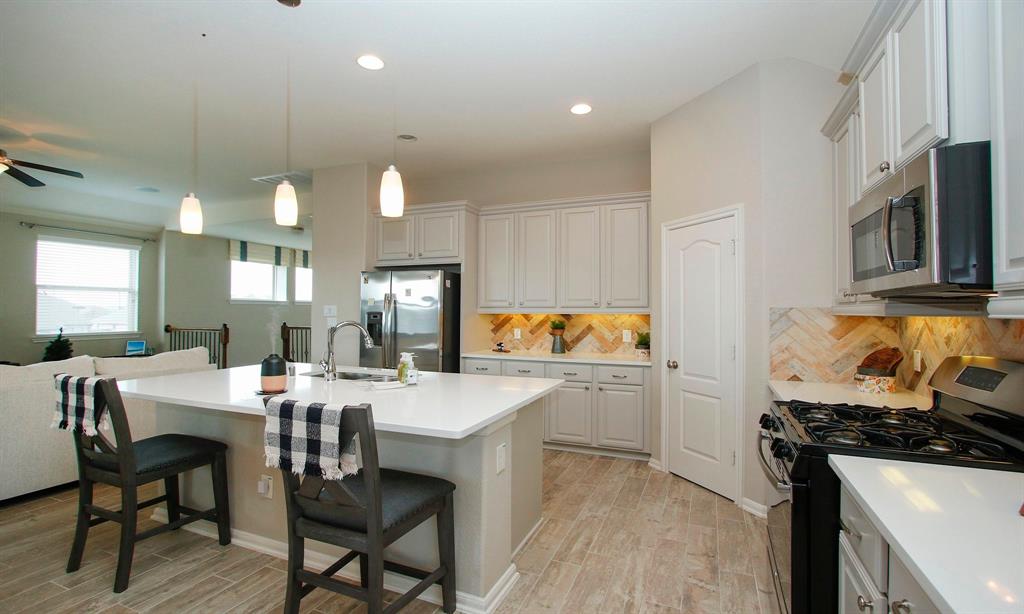 29885 Dovetail Bluff Lane, Spring, Texas image 20