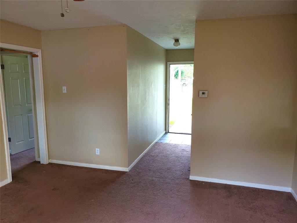 4919 Redfish Reef Street, Bacliff, Texas image 6