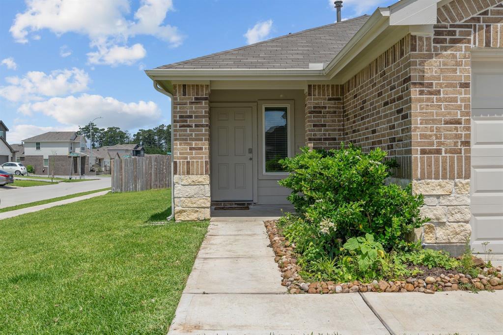 5203 Mossdale Bluff Lane