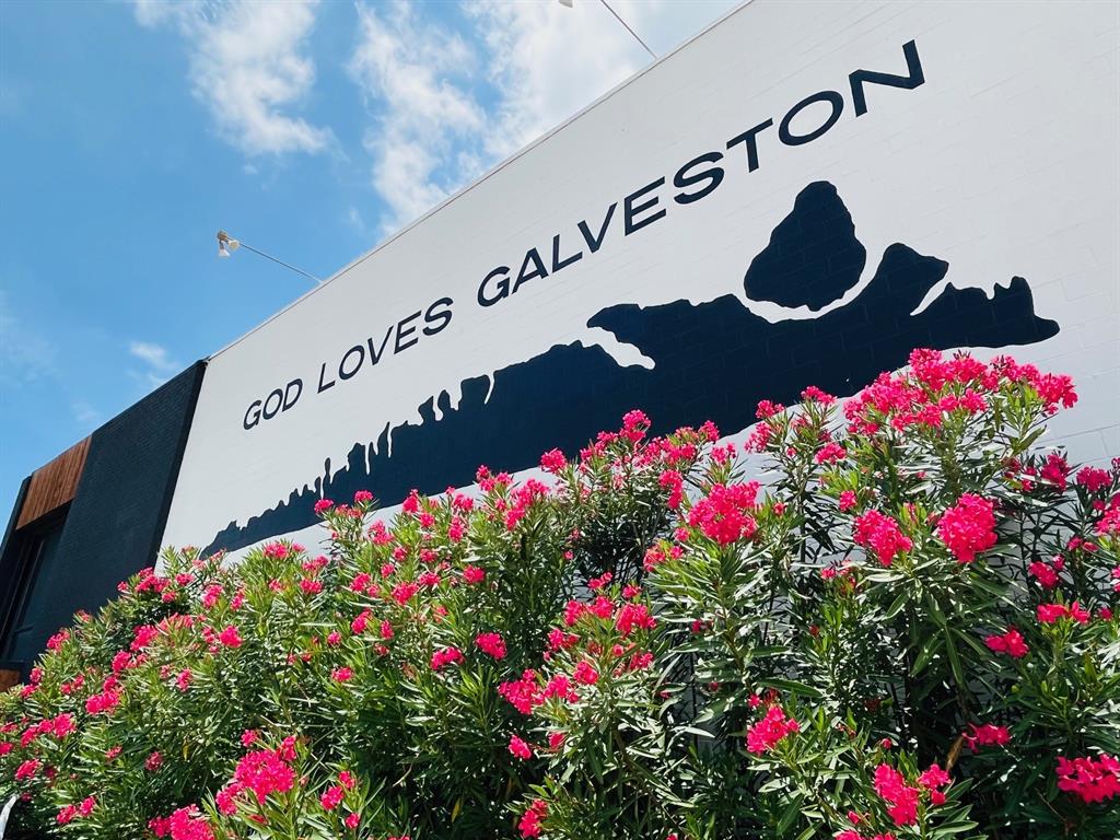 4124 Broadway Street, Galveston, Texas image 2