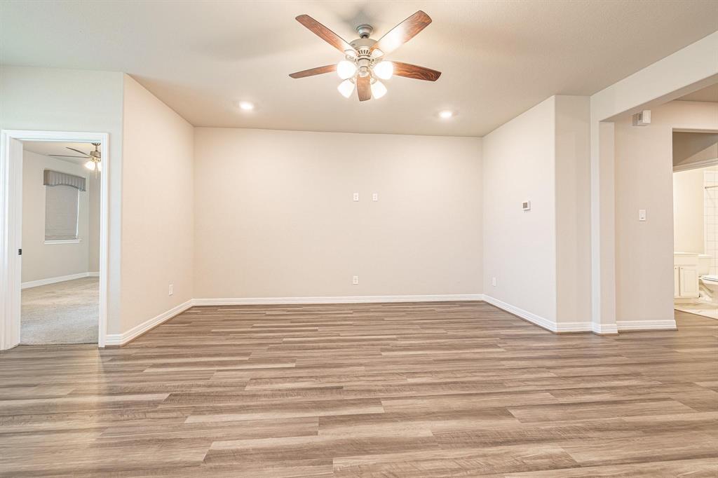 31426 Whitcombe Summit Way, Hockley, Texas image 2