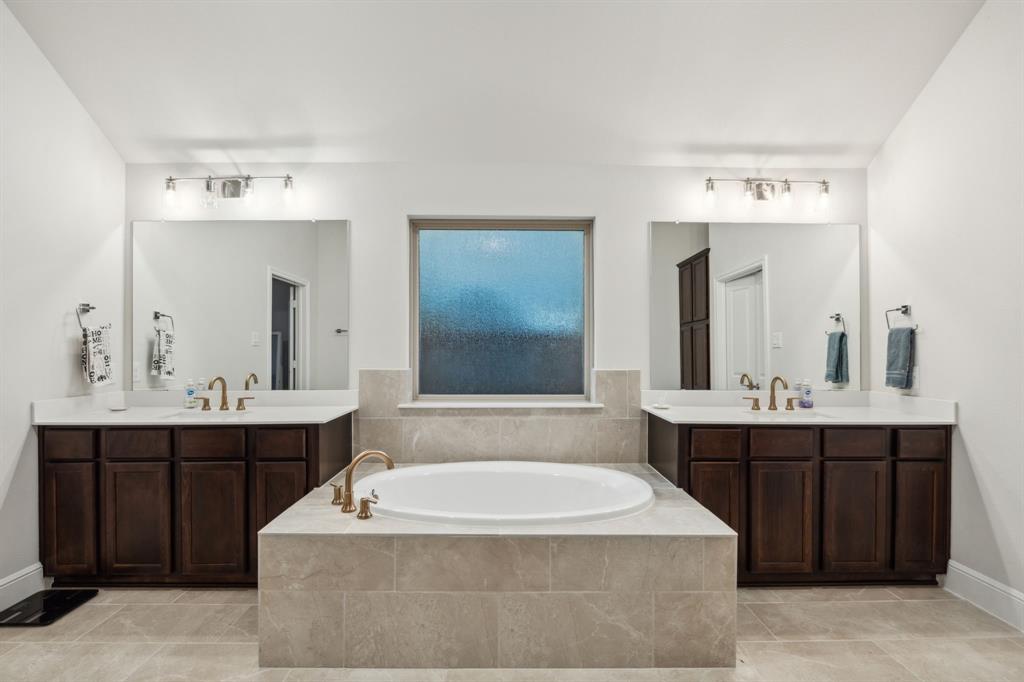 4921 Harbor Brooks Lane, League City, Texas image 25