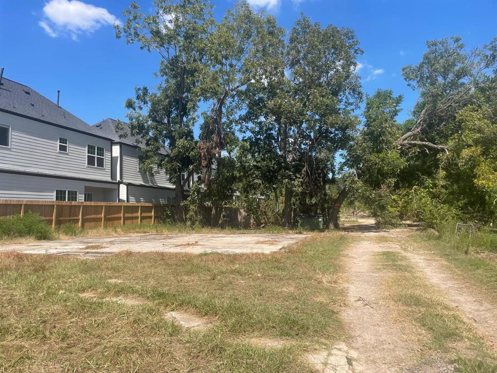 1807 Ontario Street, Baytown, Texas image 5