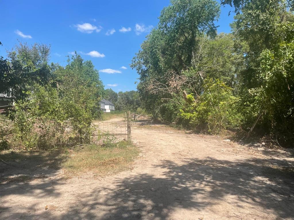 1807 Ontario Street, Baytown, Texas image 11
