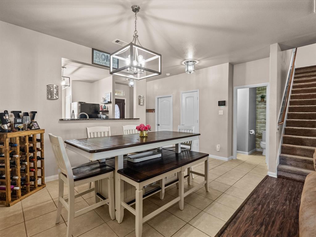 324 Shoshone Ridge Drive, La Marque, Texas image 13