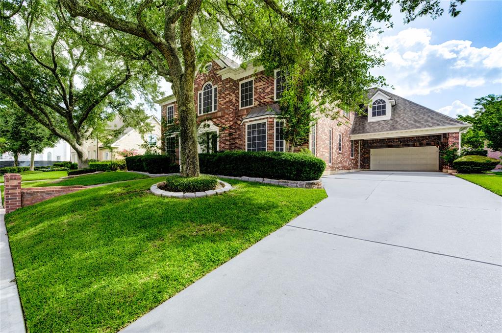 90 Heathrow Lane