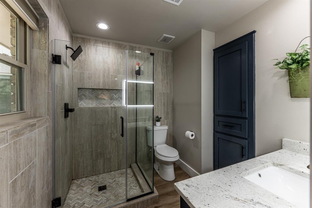 466 Cherry Hills Drive, Huntsville, Texas image 17