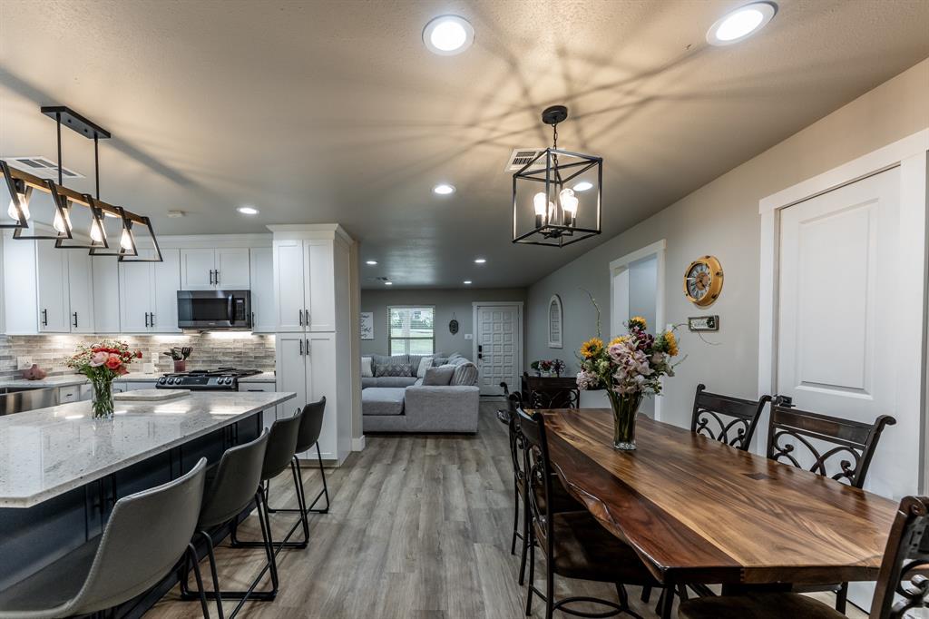 466 Cherry Hills Drive, Huntsville, Texas image 9