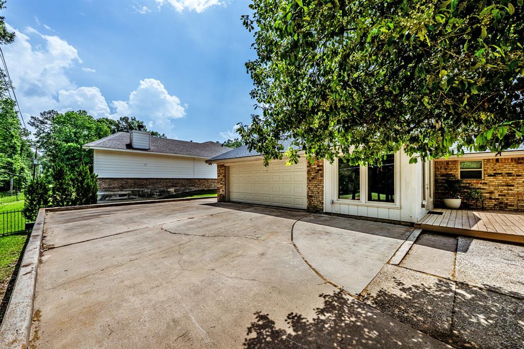 466 Cherry Hills Drive, Huntsville, Texas image 27