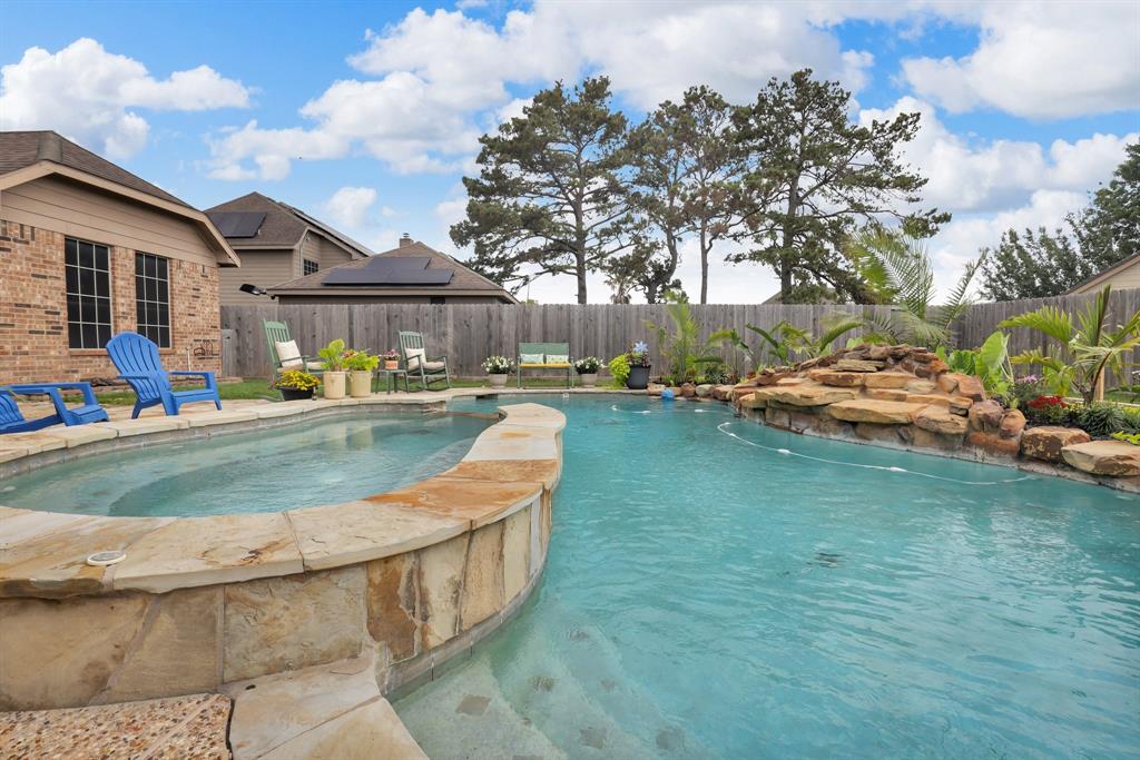 5234 Teal Way, Baytown, Texas image 2