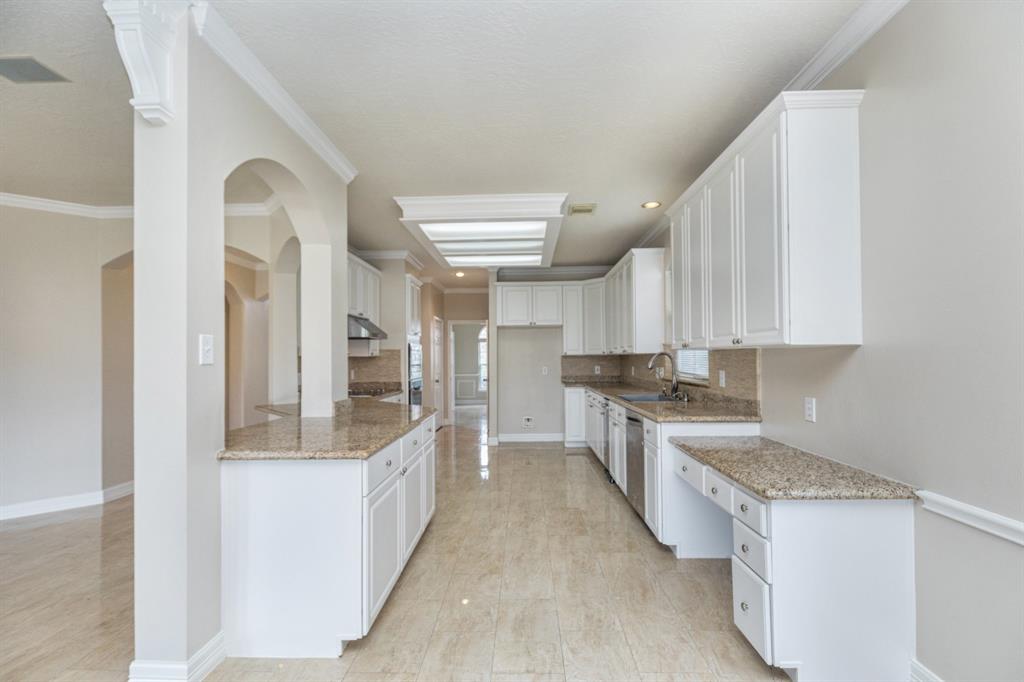 6539 Parkriver Crossing, Sugar Land, Texas image 15