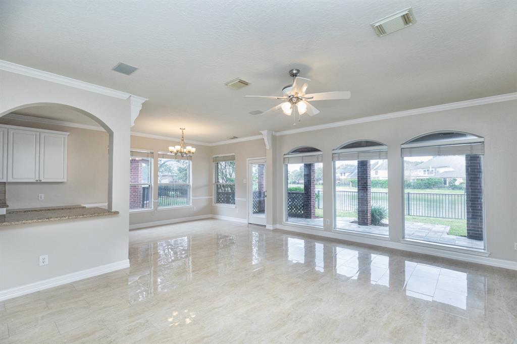 6539 Parkriver Crossing, Sugar Land, Texas image 10
