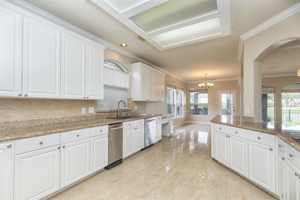 6539 Parkriver Crossing, Sugar Land, Texas image 24