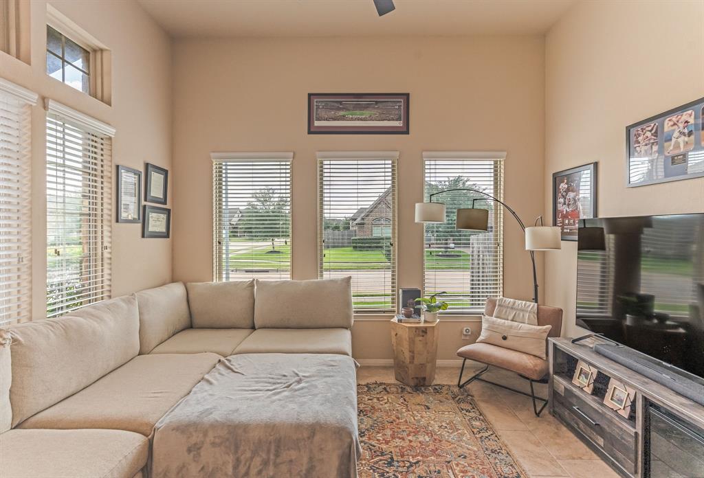 23426 Tirino Shores Drive, Katy, Texas image 8