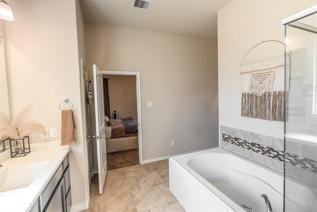 23426 Tirino Shores Drive, Katy, Texas image 31