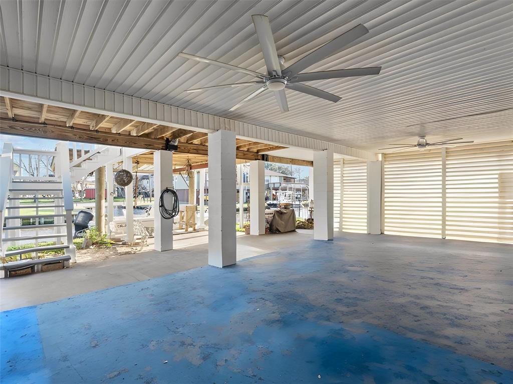 4519 Mariners Mooring Street, Dickinson, Texas image 7