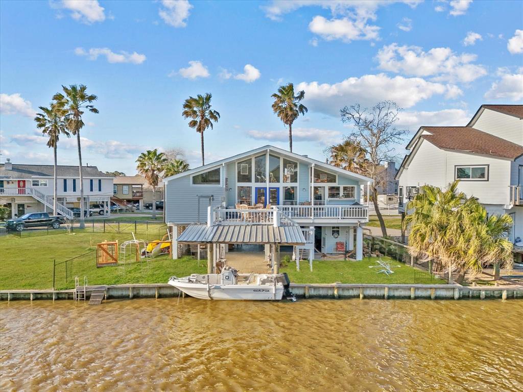 4519 Mariners Mooring Street, Dickinson, Texas image 1