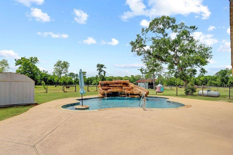 4249 County Road 571, West Columbia, Texas image 5