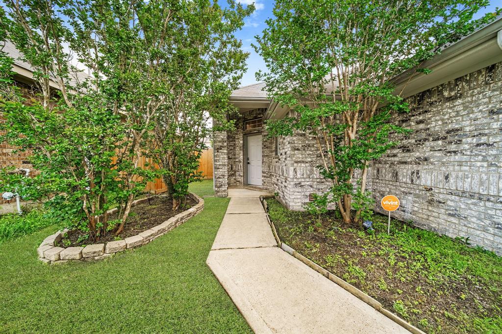 18436 Sunrise Pines Drive