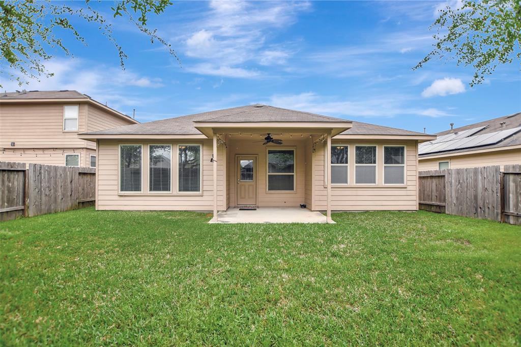 11413 W Woodmark, Conroe, Texas image 38