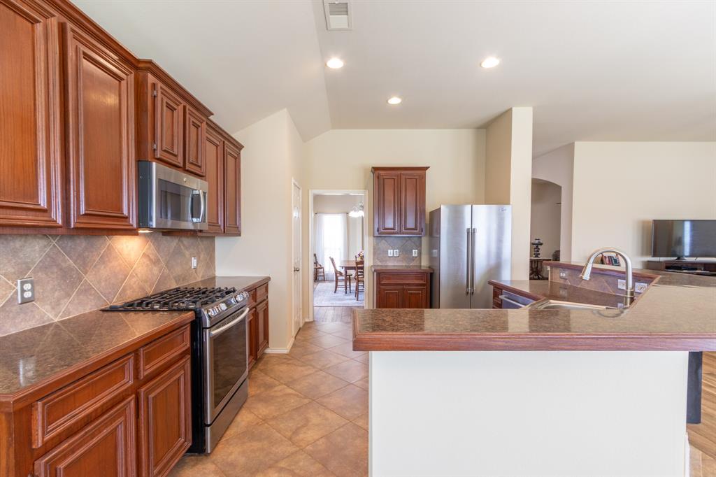 513 Reddingwood Lane, La Marque, Texas image 16