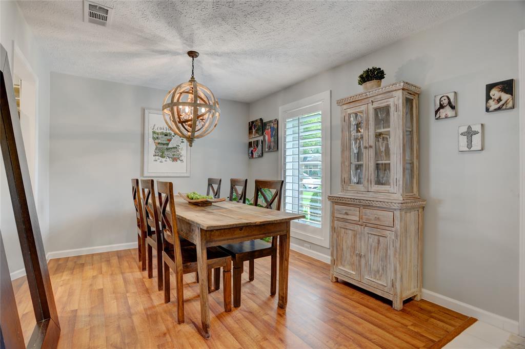 2722 Field Line Drive, Sugar Land, Texas image 4