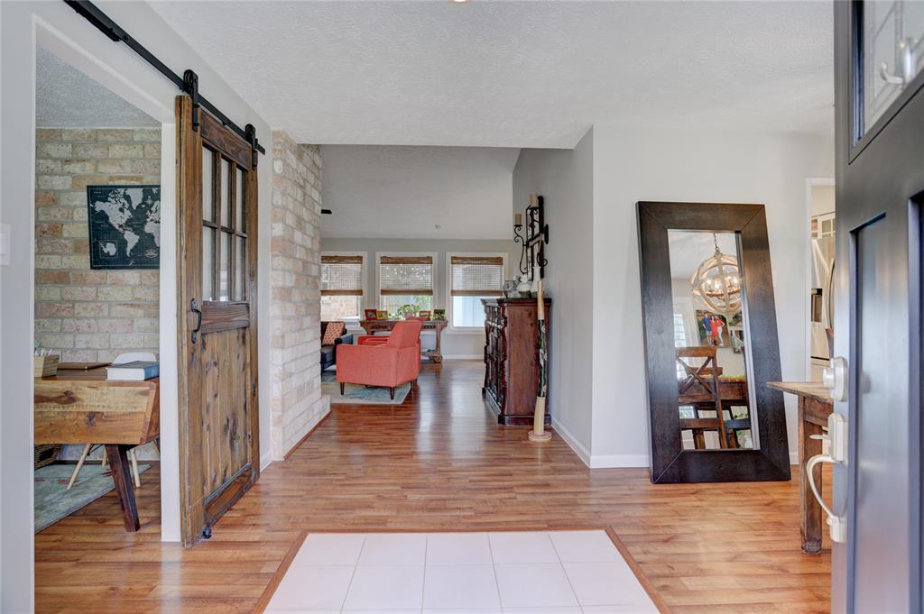 2722 Field Line Drive, Sugar Land, Texas image 3