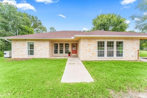 10 Lowery Lane Huntsville TX 77320