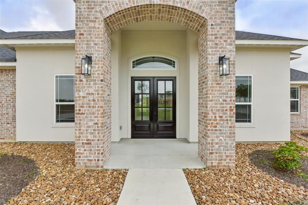 5811 Camp Creek Drive Rd, Baytown, Texas image 2