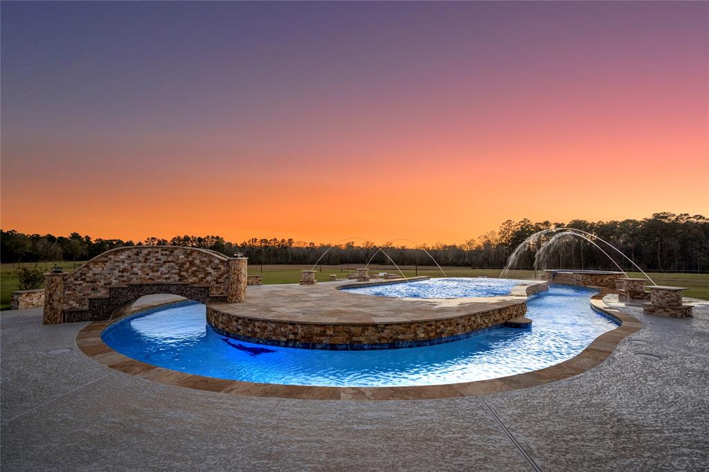 260 S Moody Lane, Cleveland, Texas image 5