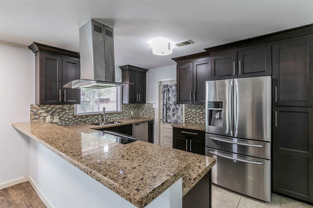 5215 Beechnut Street, Houston, Texas image 1