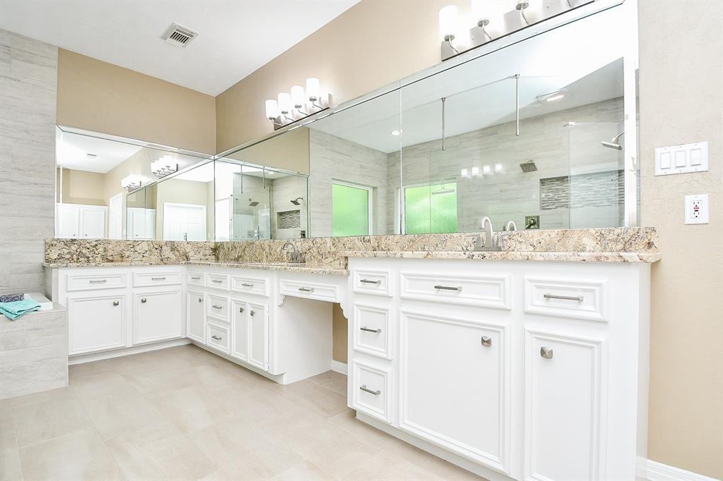 37607 Millers Pass, Pinehurst, Texas image 36