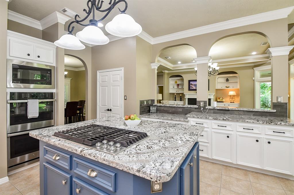 37607 Millers Pass, Pinehurst, Texas image 24