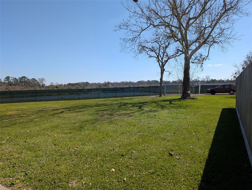 106 Travis Street, Baytown, Texas image 4