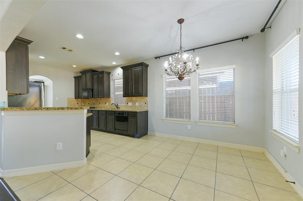 3520 Cortona Lane, Friendswood, Texas image 9