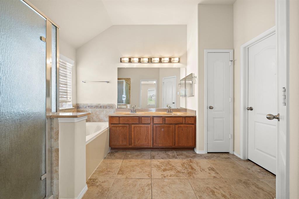 7234 Rambling Tree Lane, Richmond, Texas image 23