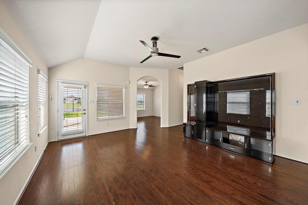 7234 Rambling Tree Lane, Richmond, Texas image 8
