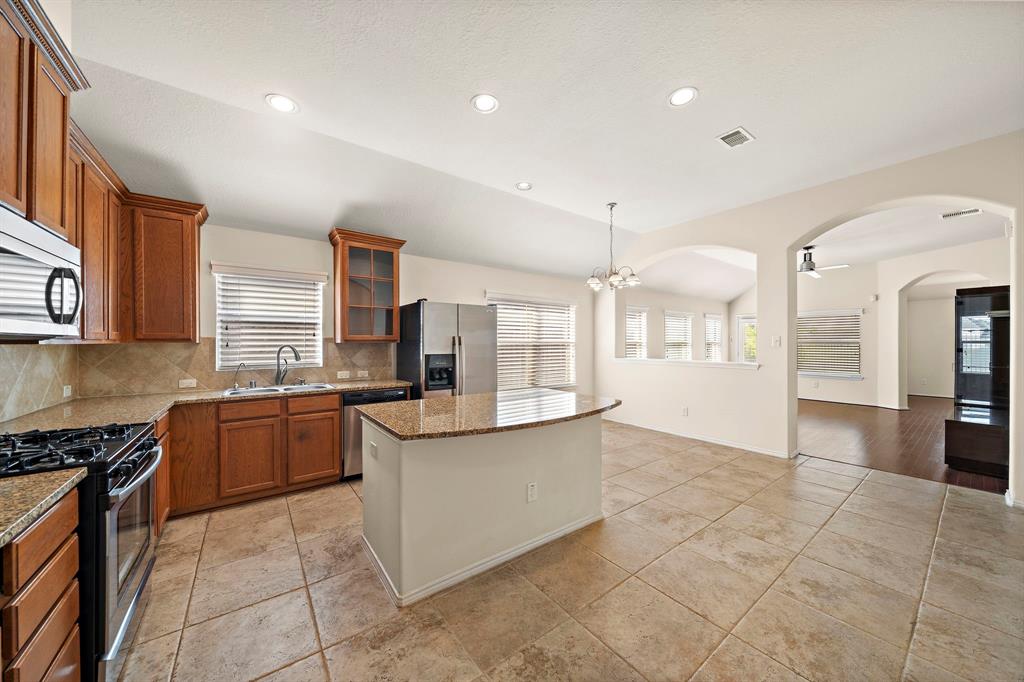 7234 Rambling Tree Lane, Richmond, Texas image 10