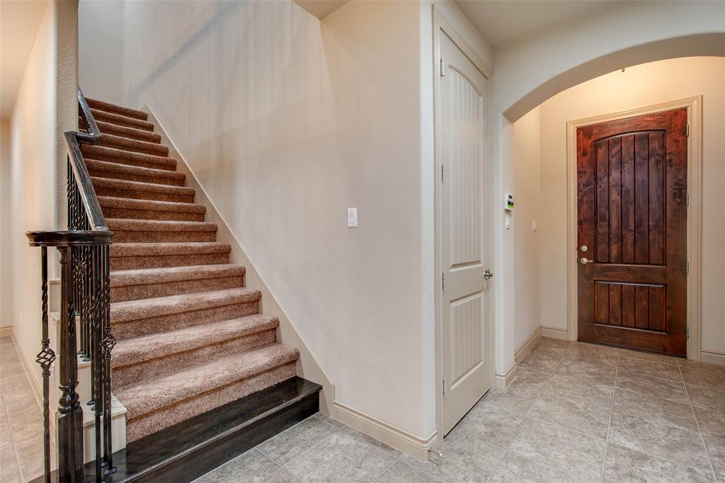 24111 Valencia Ridge Lane, Katy, Texas image 6