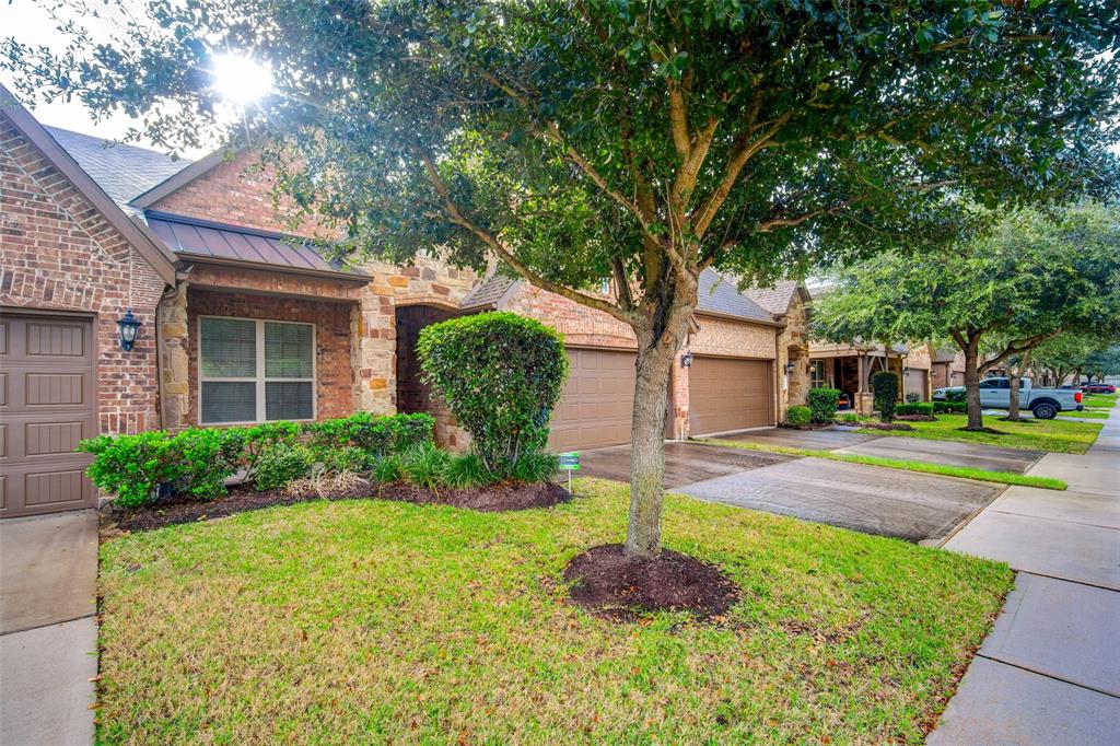 24111 Valencia Ridge Lane, Katy, Texas image 3