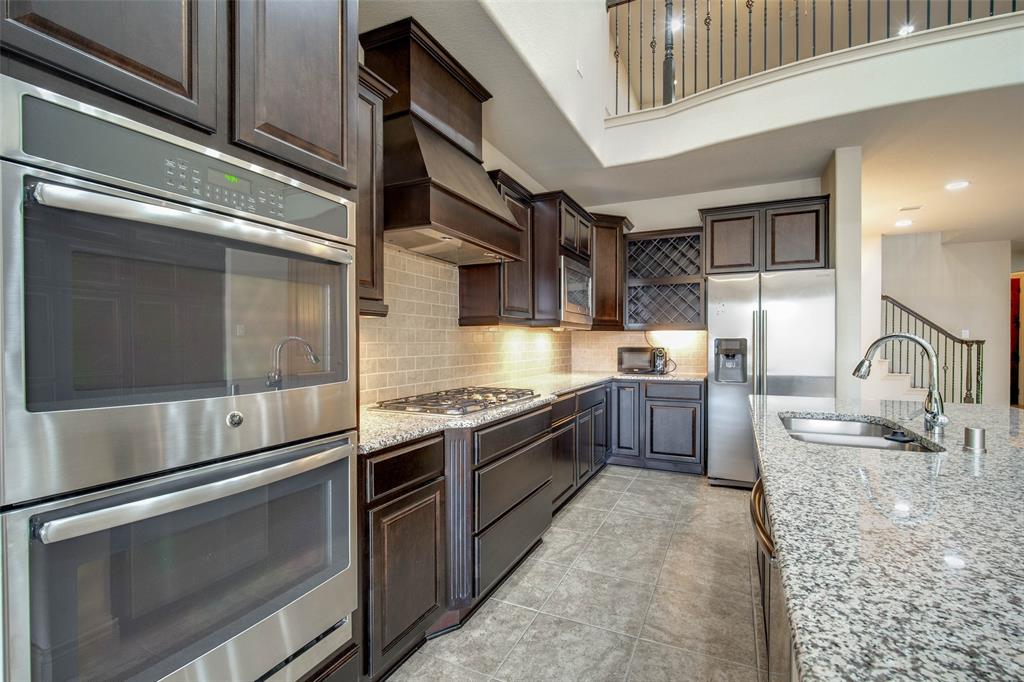 24111 Valencia Ridge Lane, Katy, Texas image 18