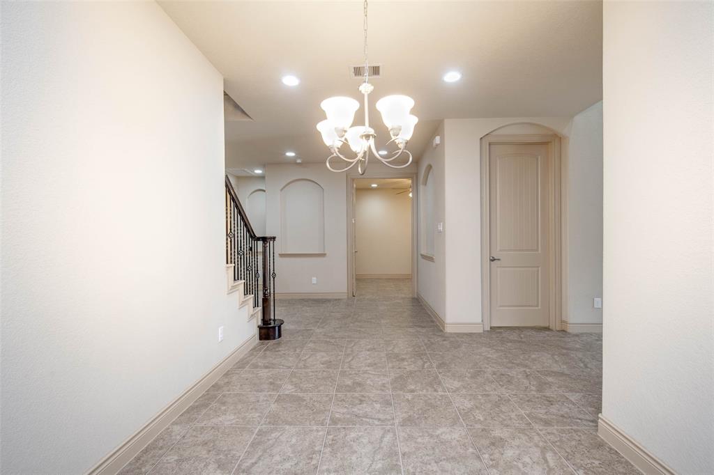 24111 Valencia Ridge Lane, Katy, Texas image 12