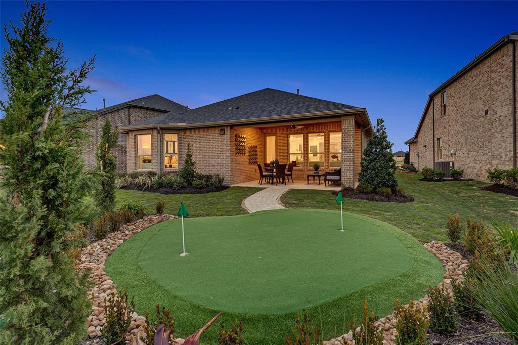 5718 Pedernales Bend Lane, Fulshear, Texas image 2