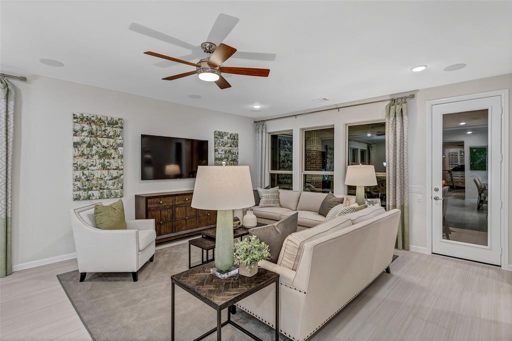 5718 Pedernales Bend Lane, Fulshear, Texas image 19