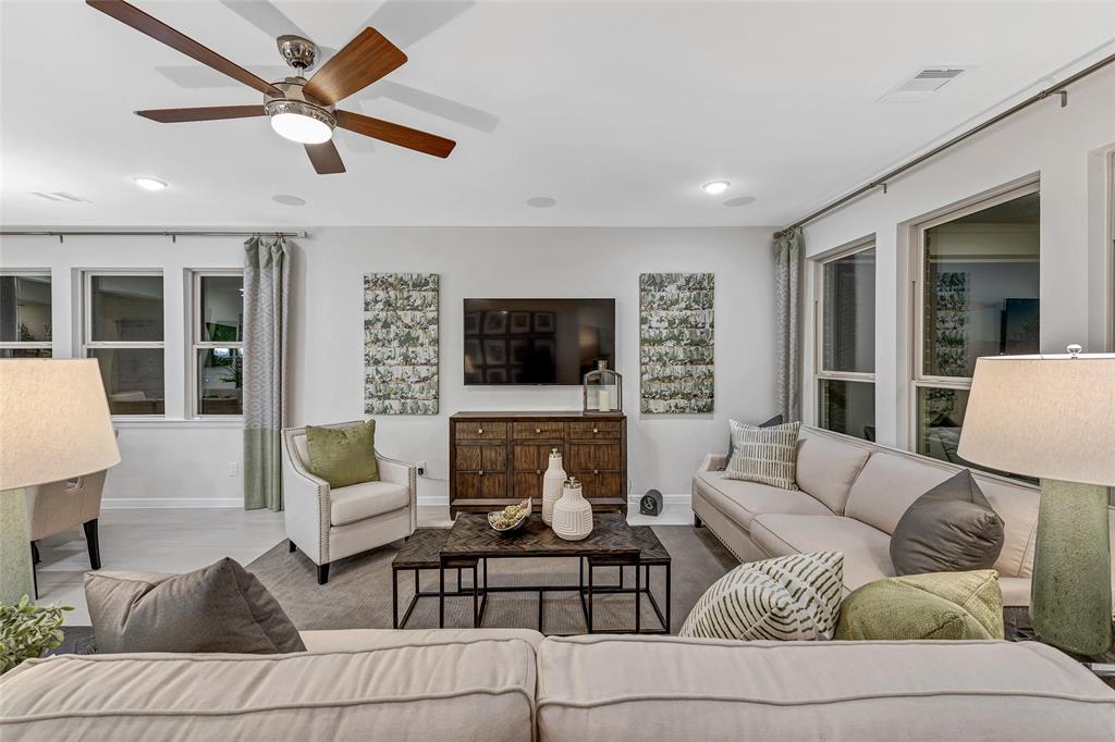 5718 Pedernales Bend Lane, Fulshear, Texas image 20