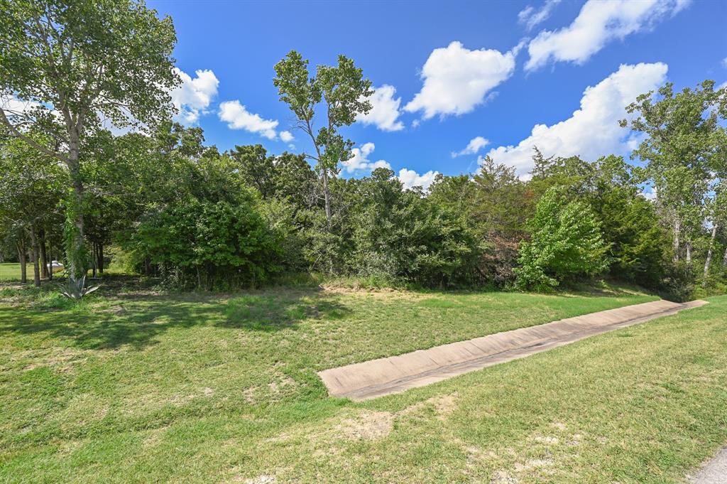 3994 Arboleda Drive, College Station, Texas image 4