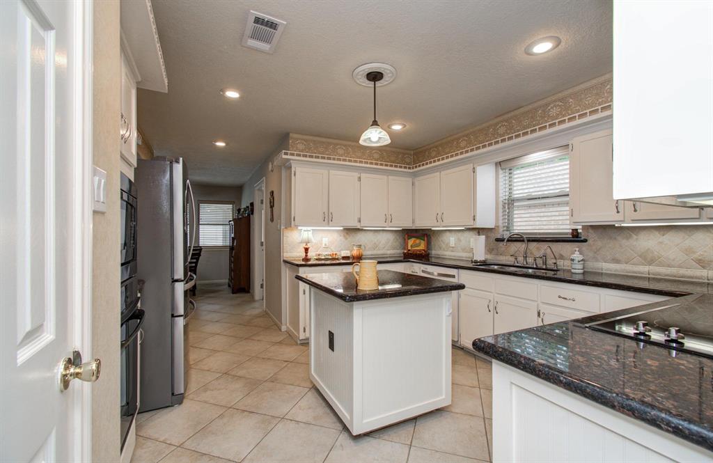 16615 Sir William Drive, Spring, Texas image 14