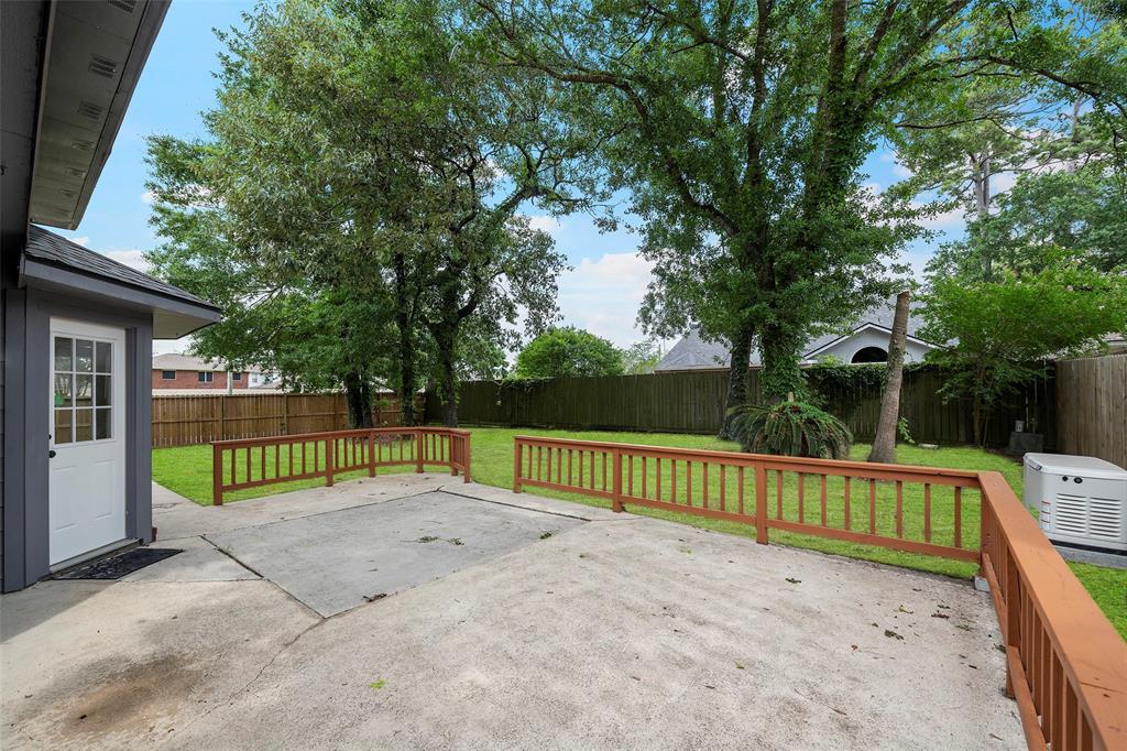 3918 Timber Rail Drive, Humble, Texas image 33