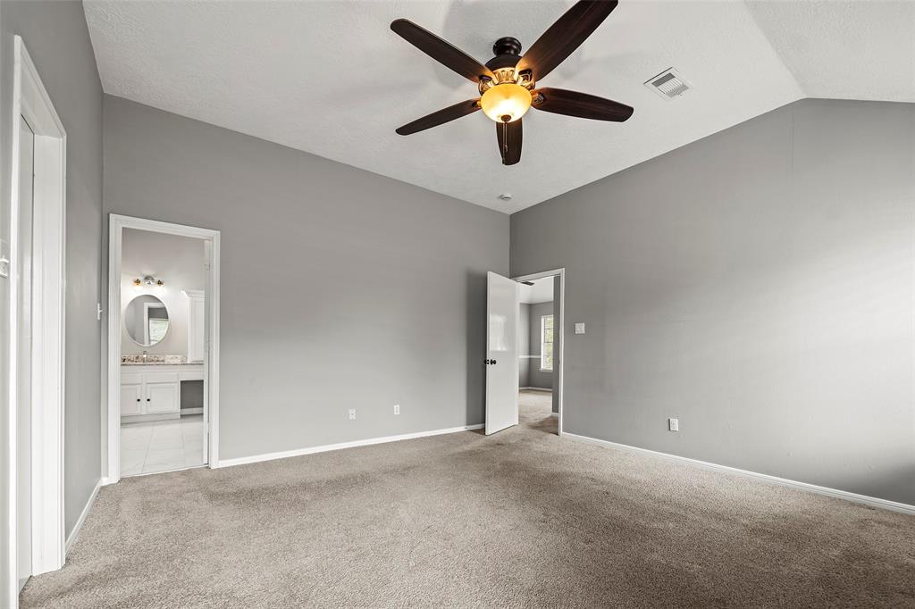 3918 Timber Rail Drive, Humble, Texas image 19