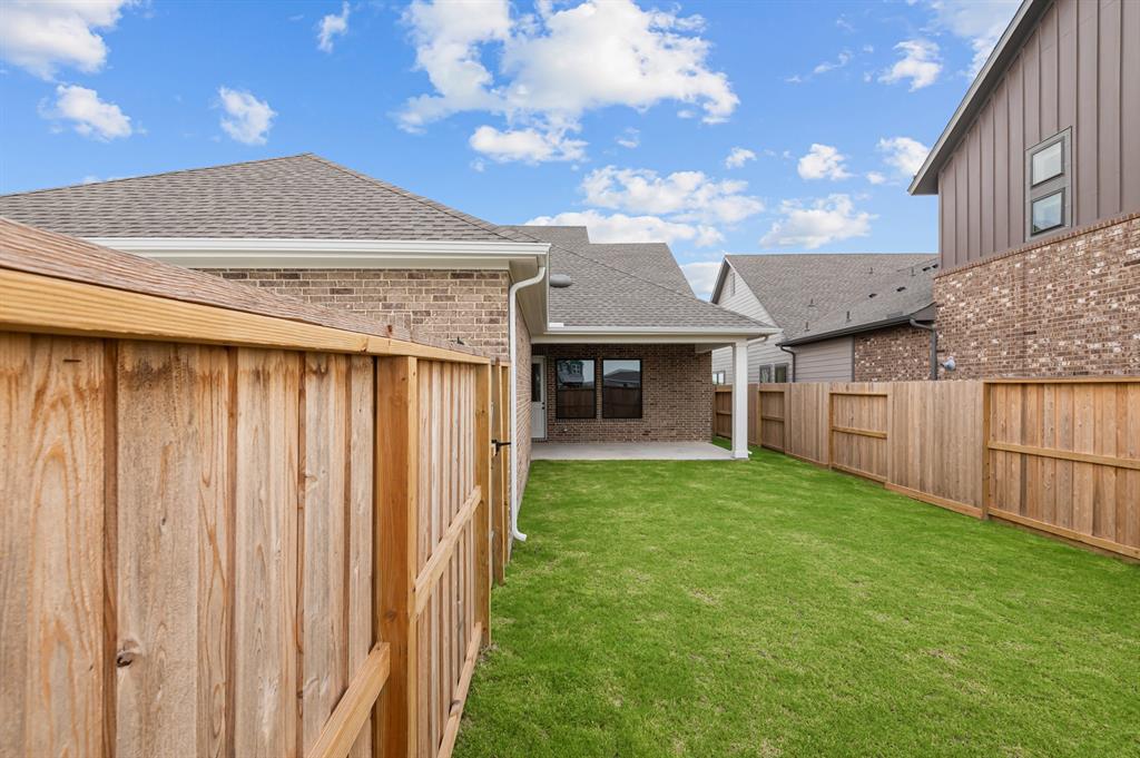 12018 Rice View Drive, Mont Belvieu, Texas image 9